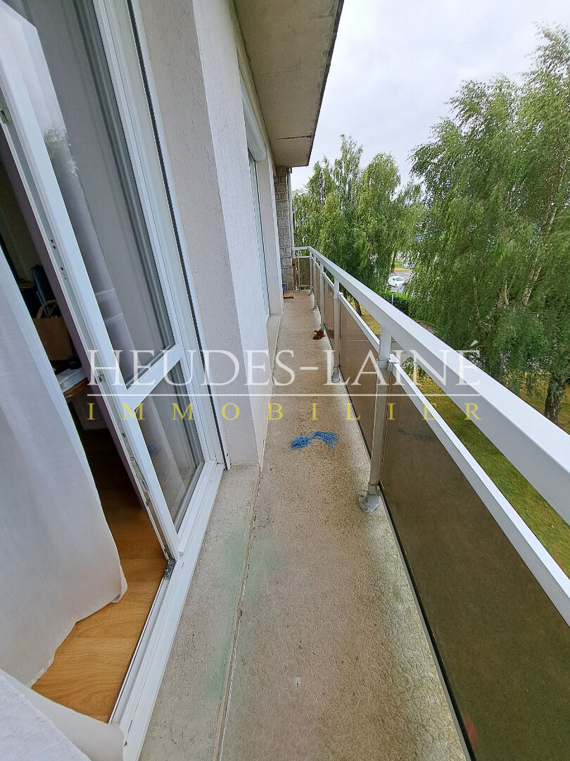 Photo A LOUER : ST MARTIN DES CHAMPS - Appartement F4 - Non Meublé image 6/6