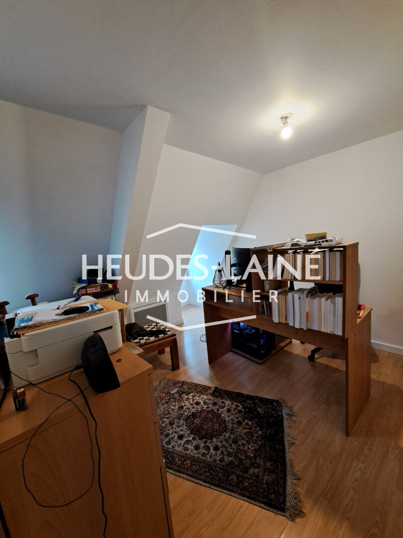 Photo A LOUER : AVRANCHES - APPARTEMENT F.4 - NON MEUBLE image 4/5