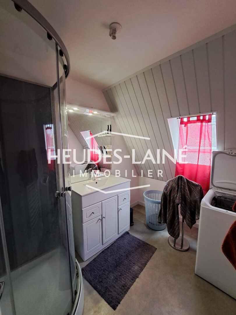 Photo A LOUER : AVRANCHES - APPARTEMENT F.4 - NON MEUBLE image 5/5