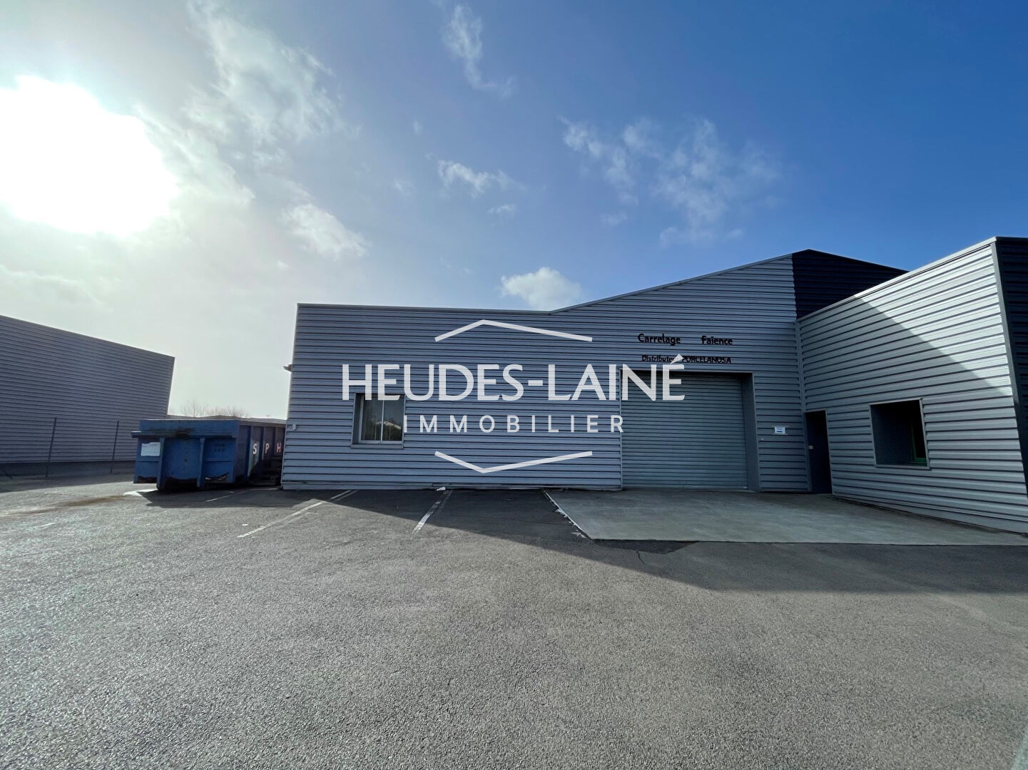 Photo A LOUER : SAINT SENIER SOUS AVRANCHES - LOCAL COMMERCIAL OU PROFESSIONNEL image 2/6