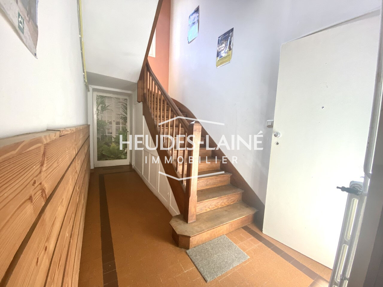 Photo Immeuble St Hilaire Du Harcouet image 6/6