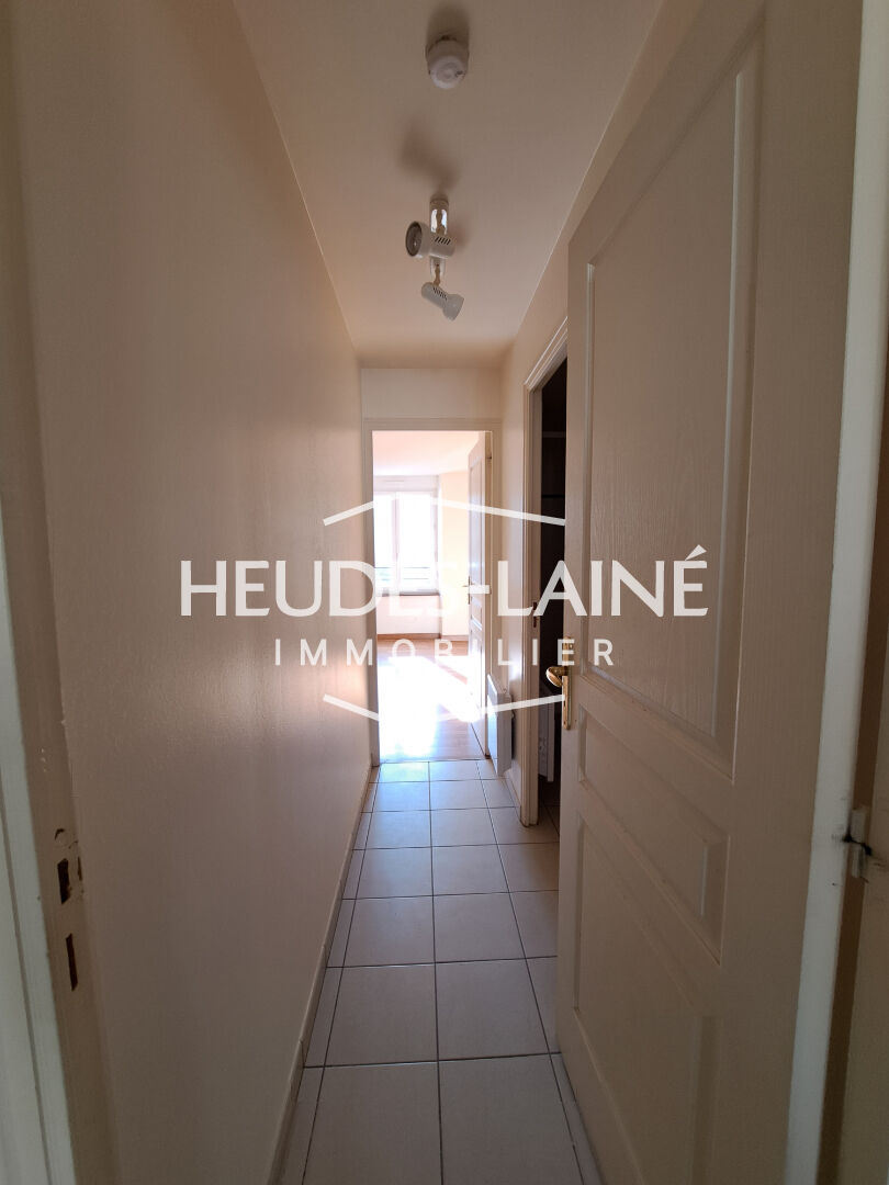 Photo A LOUER : AVRANCHES - APPARTEMENT F2 - Non Meublé image 4/6