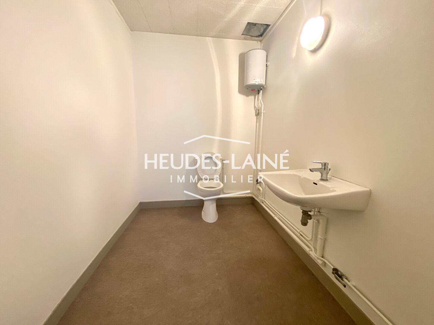 Photo A LOUER : SAINT HILAIRE DU HARCOUET - Local Commercial image 6/6