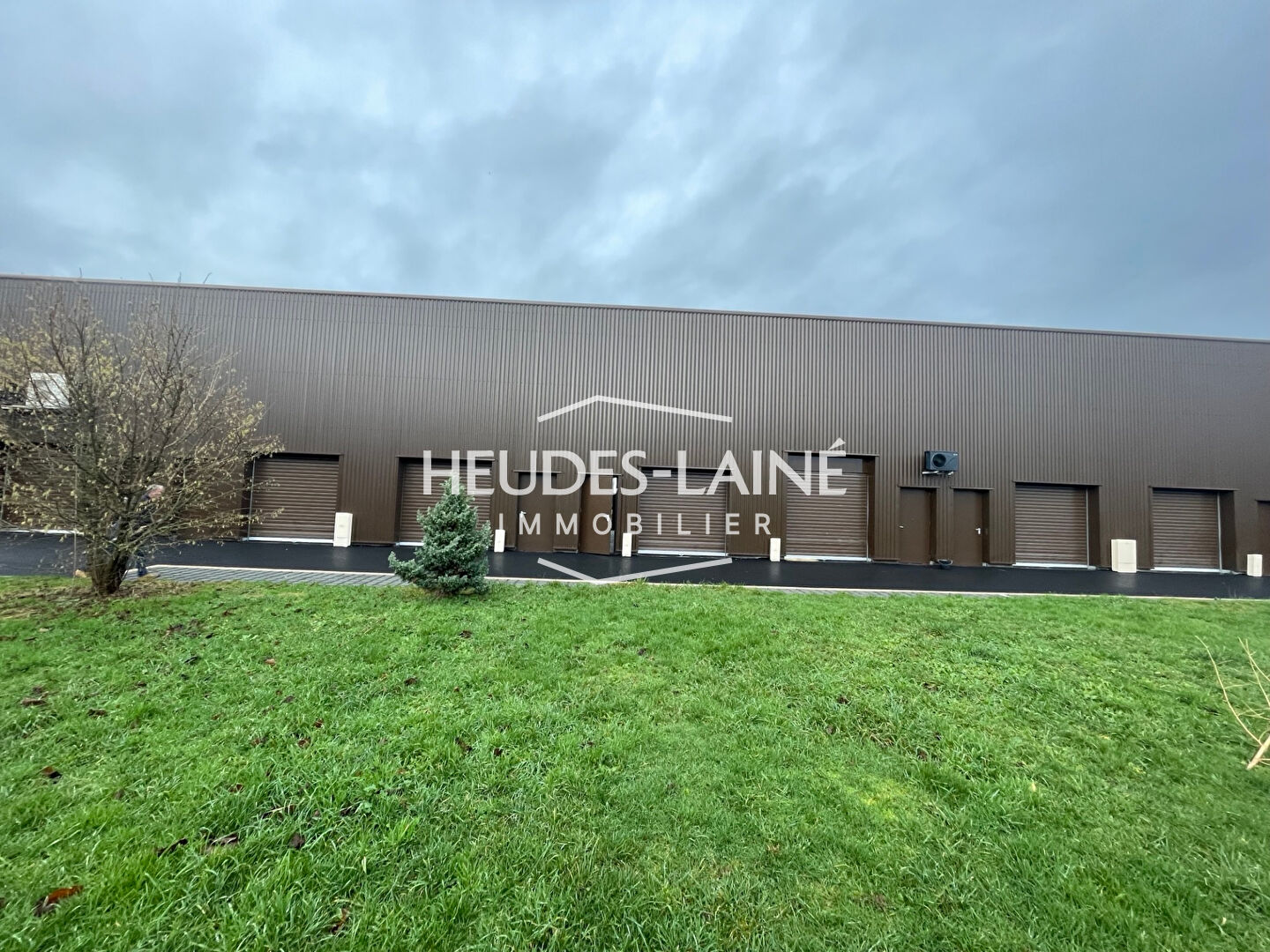 Photo A LOUER : SARTILLY BAIE BOCAGE - LOCAL COMMERCIAL 80 M² ENVIRON image 4/4