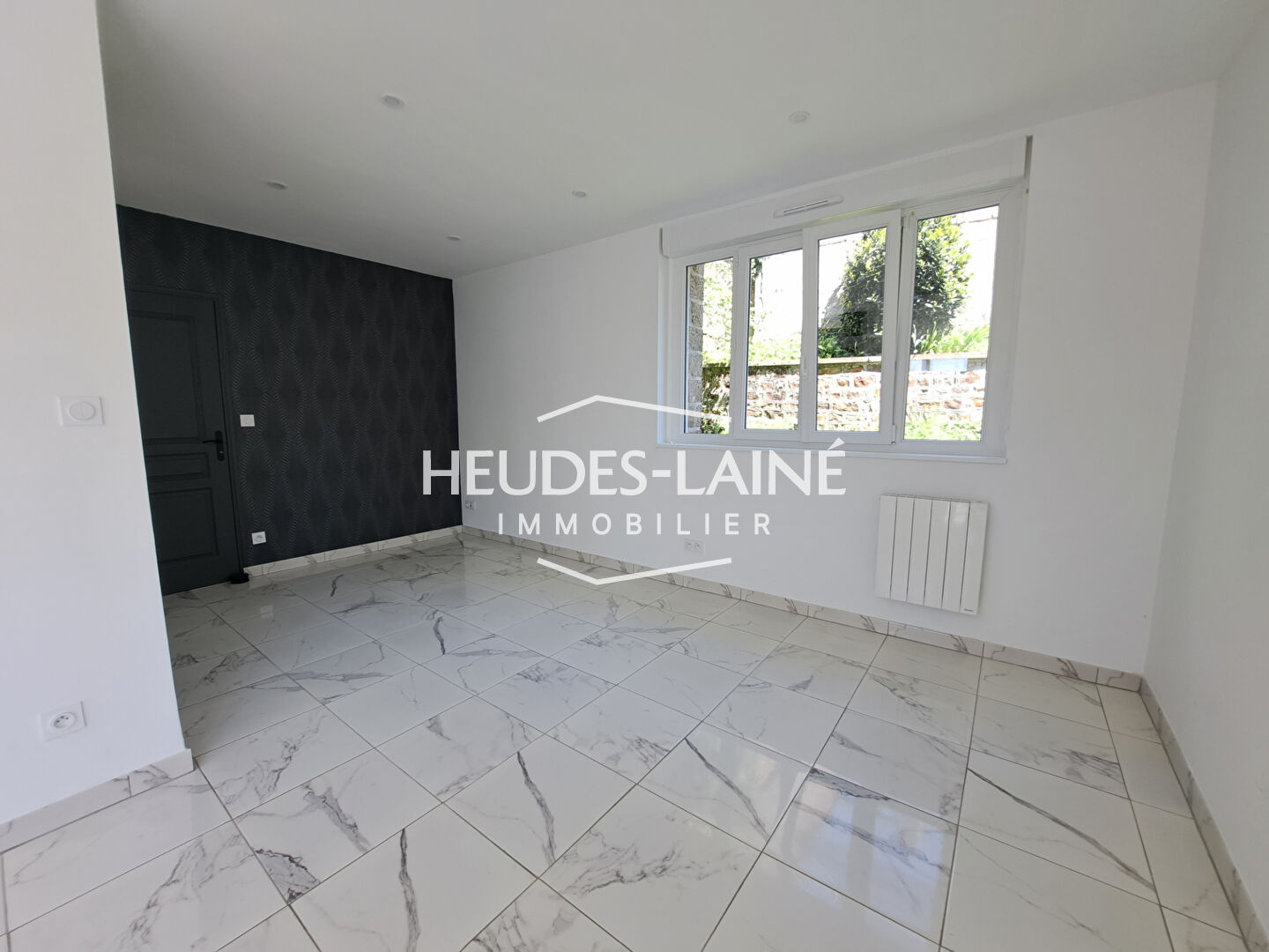 Photo A LOUER : MORTAIN - F2- Non meublé image 4/6