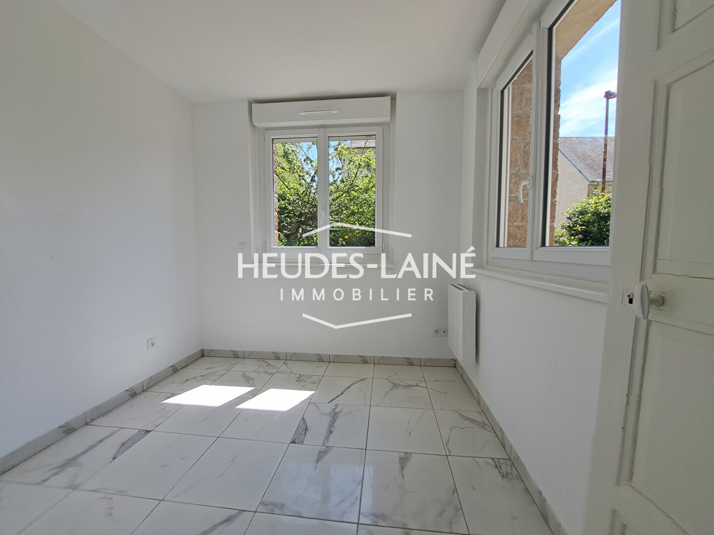 Photo A LOUER : MORTAIN - F2- Non meublé image 5/6