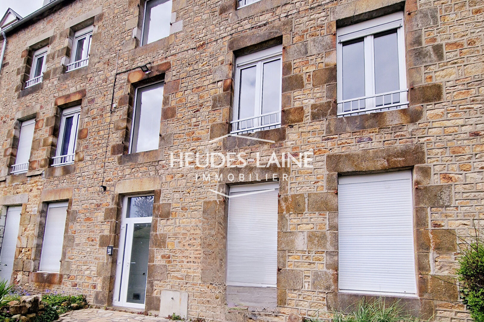 Agence immobilière de 
 Heudes-Laine Immobilier - HEUDES-LAINE IMMOBILIER 
