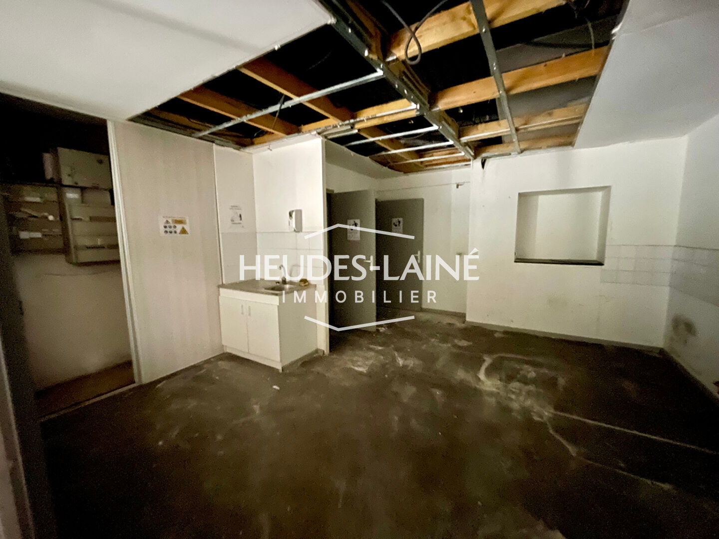 Photo A LOUER : AVRANCHES- LOCAL COMMERCIAL image 4/6