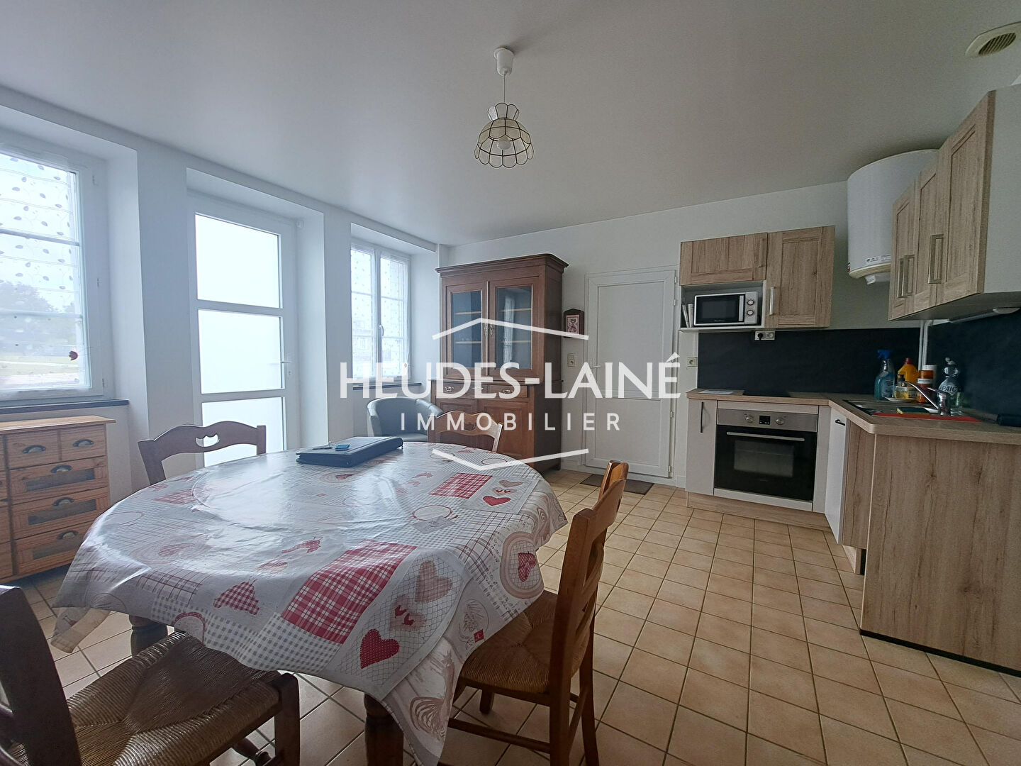 Photo A LOUER - ST HILAIRE- Appartement F.2 - meublé image 2/6