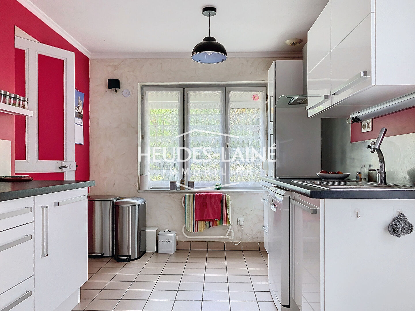 Photo SAINT JEAN LE THOMAS - ensemble immobilier à vendre - maison et gîte à vendre - 50530 image 5/6