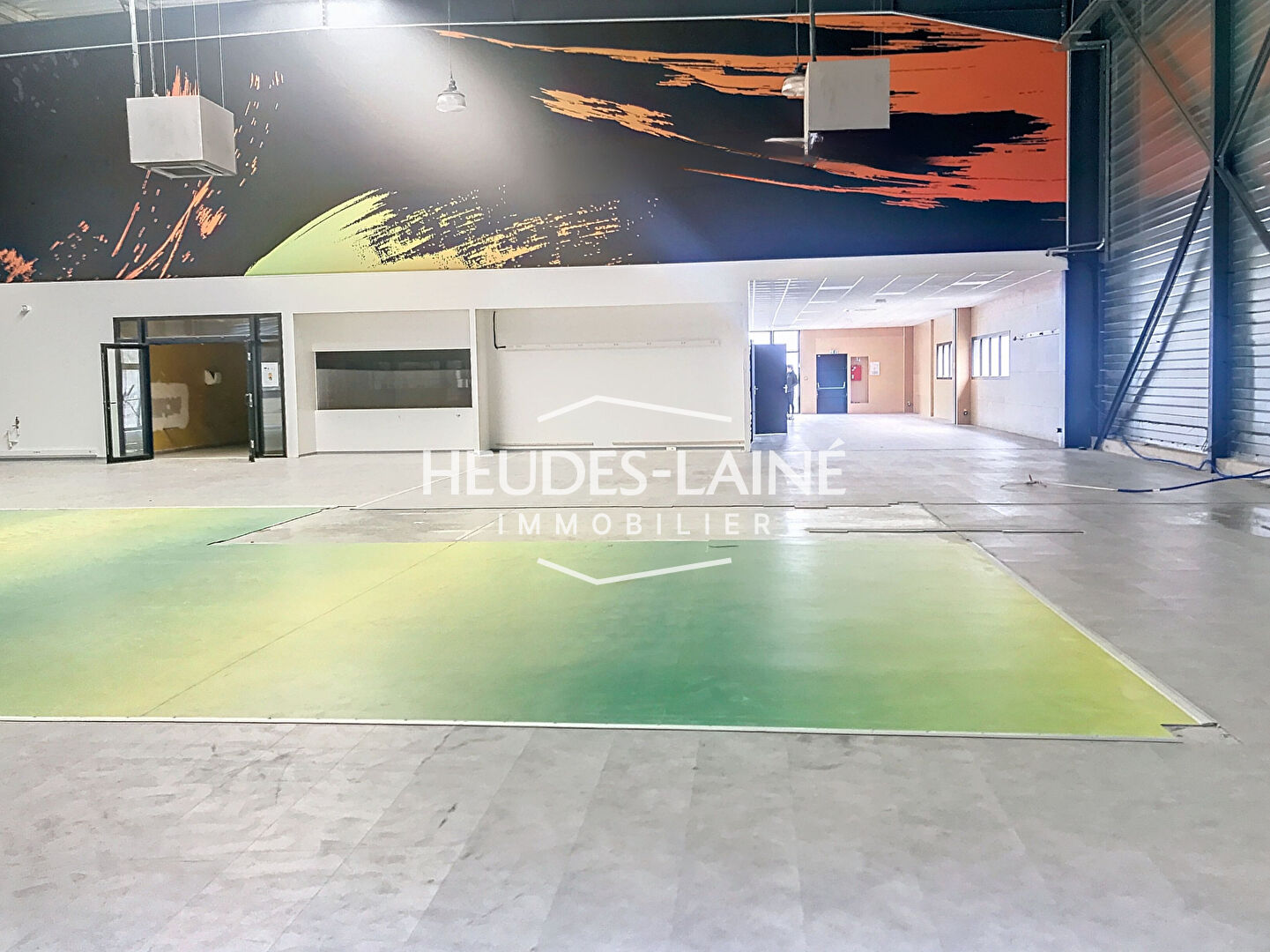 Photo Local d'activité 970 m2 image 4/6