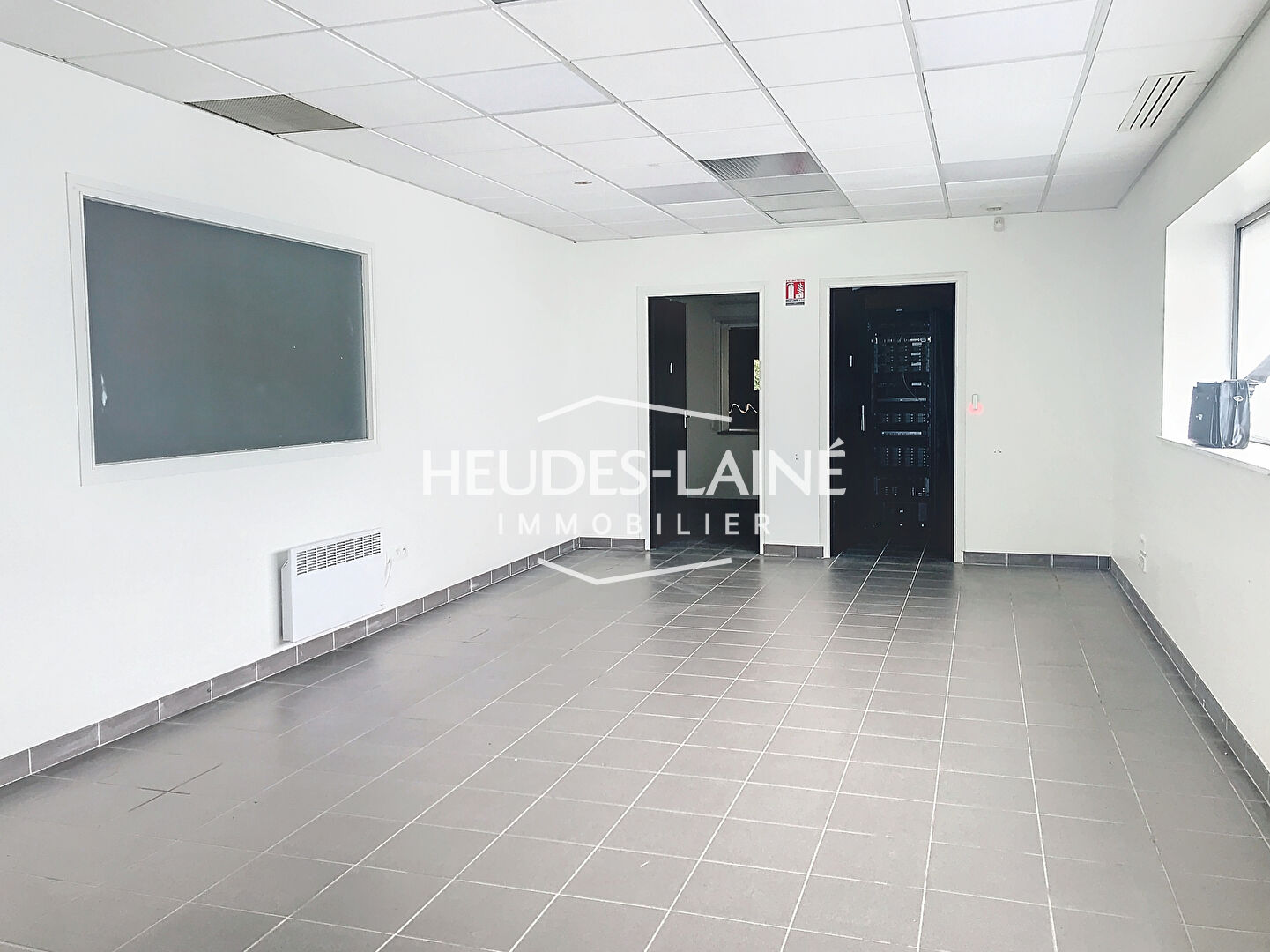 Photo Local d'activité 970 m2 image 6/6