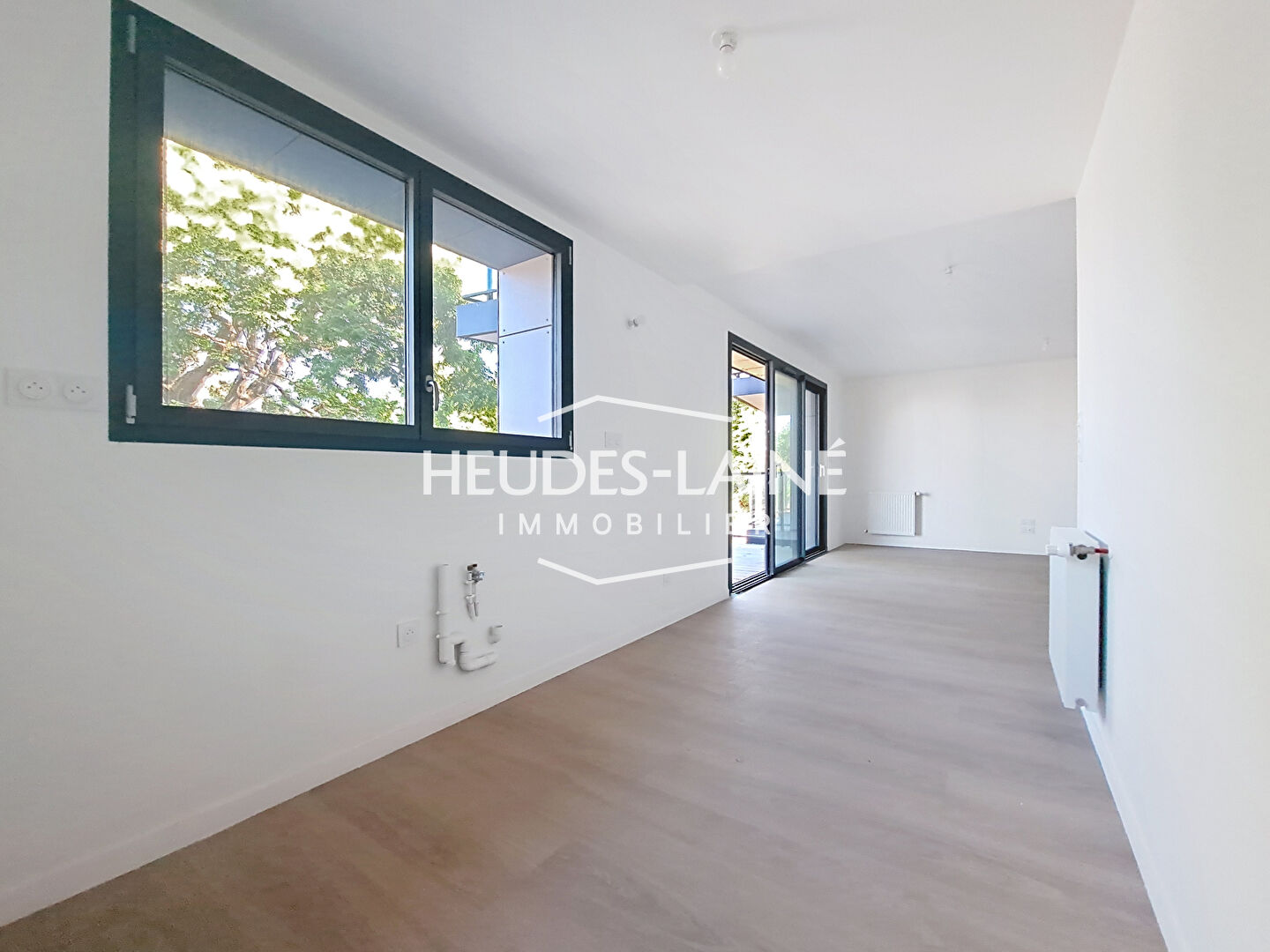 Photo DONVILLE-LES-BAINS - Appartement en rez-de-chaussée à vendre - 50350 image 5/6