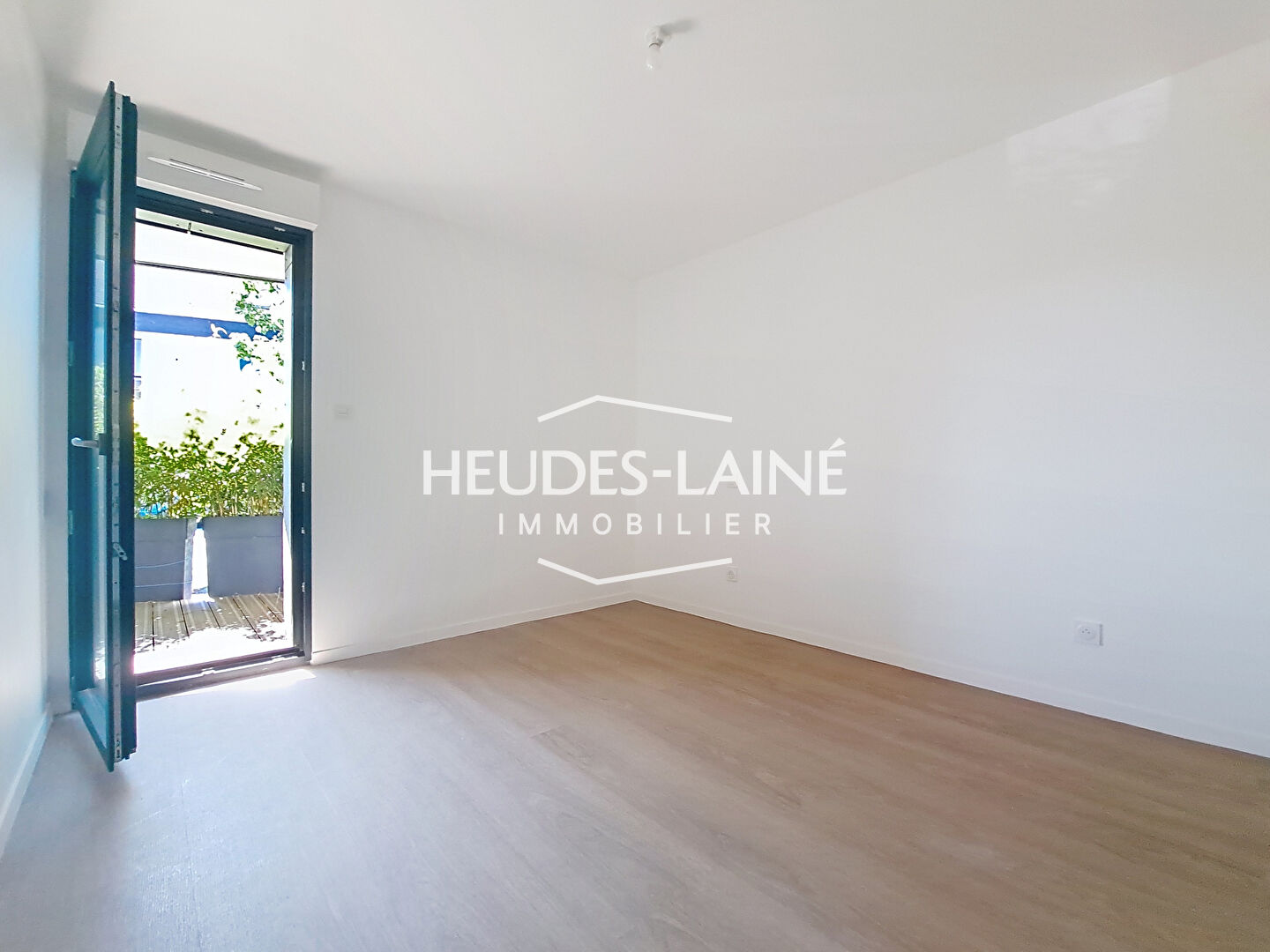 Photo DONVILLE-LES-BAINS - Appartement en rez-de-chaussée à vendre - 50350 image 6/6