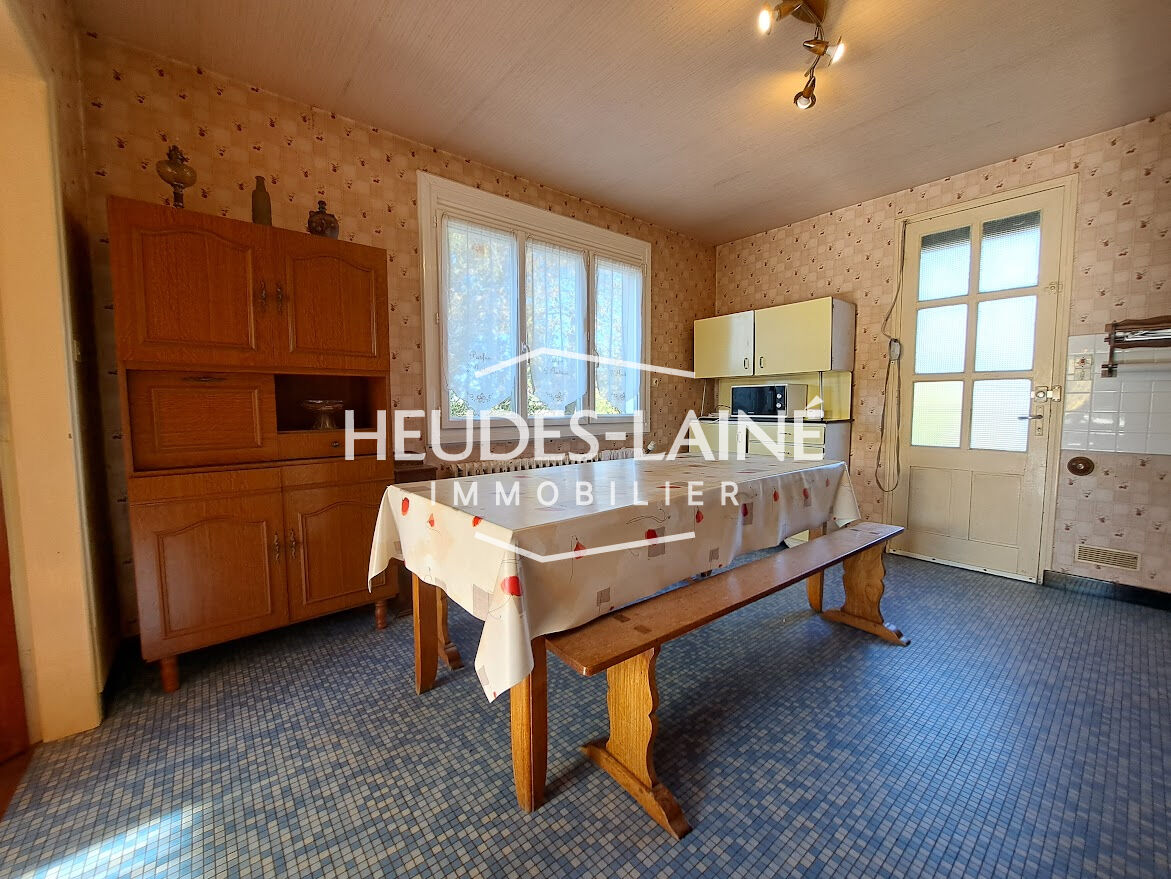 Photo Maison Centre  Isigny Le Buat image 3/6