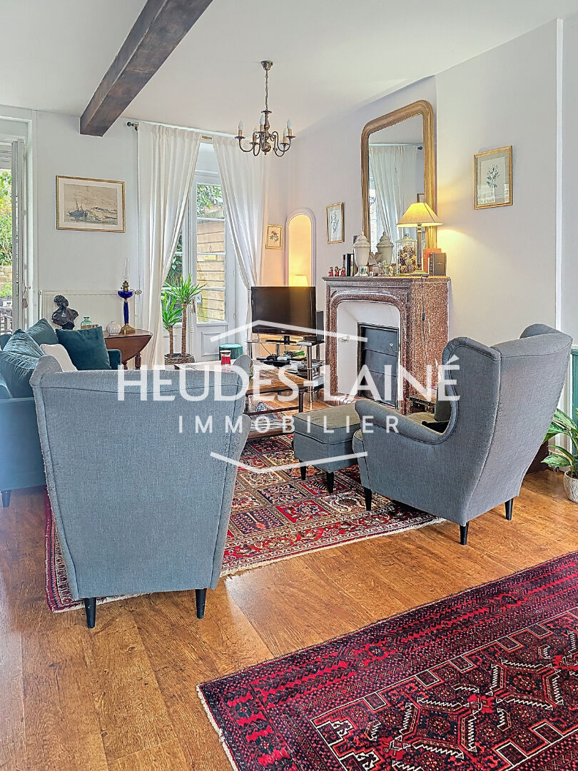 Photo Charmante Maison Familiale en Pierre avec Jardin Arboré - AVRANCHES - Centre ville image 3/6