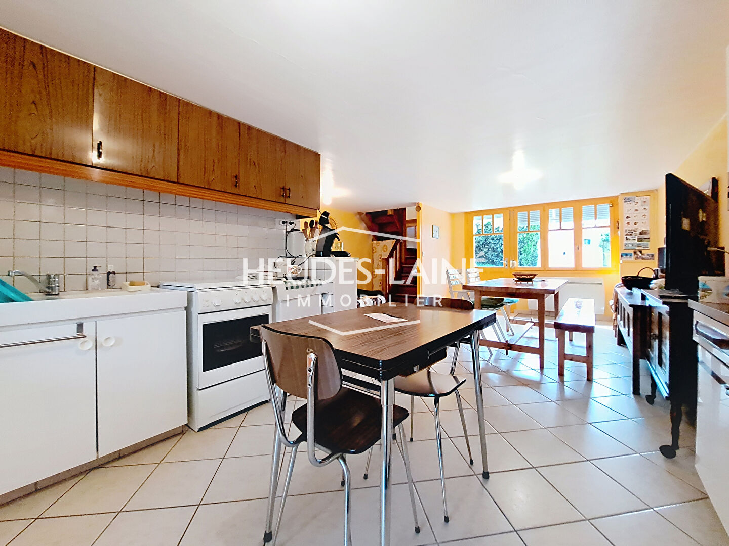 Photo SAINT-PAIR-SUR-MER - Maison des années 30 en pierres à vendre - 50380 image 3/6