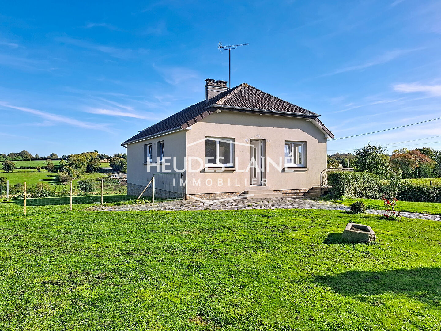 Maison 3 pièces  75m², sous-sol - PONTS