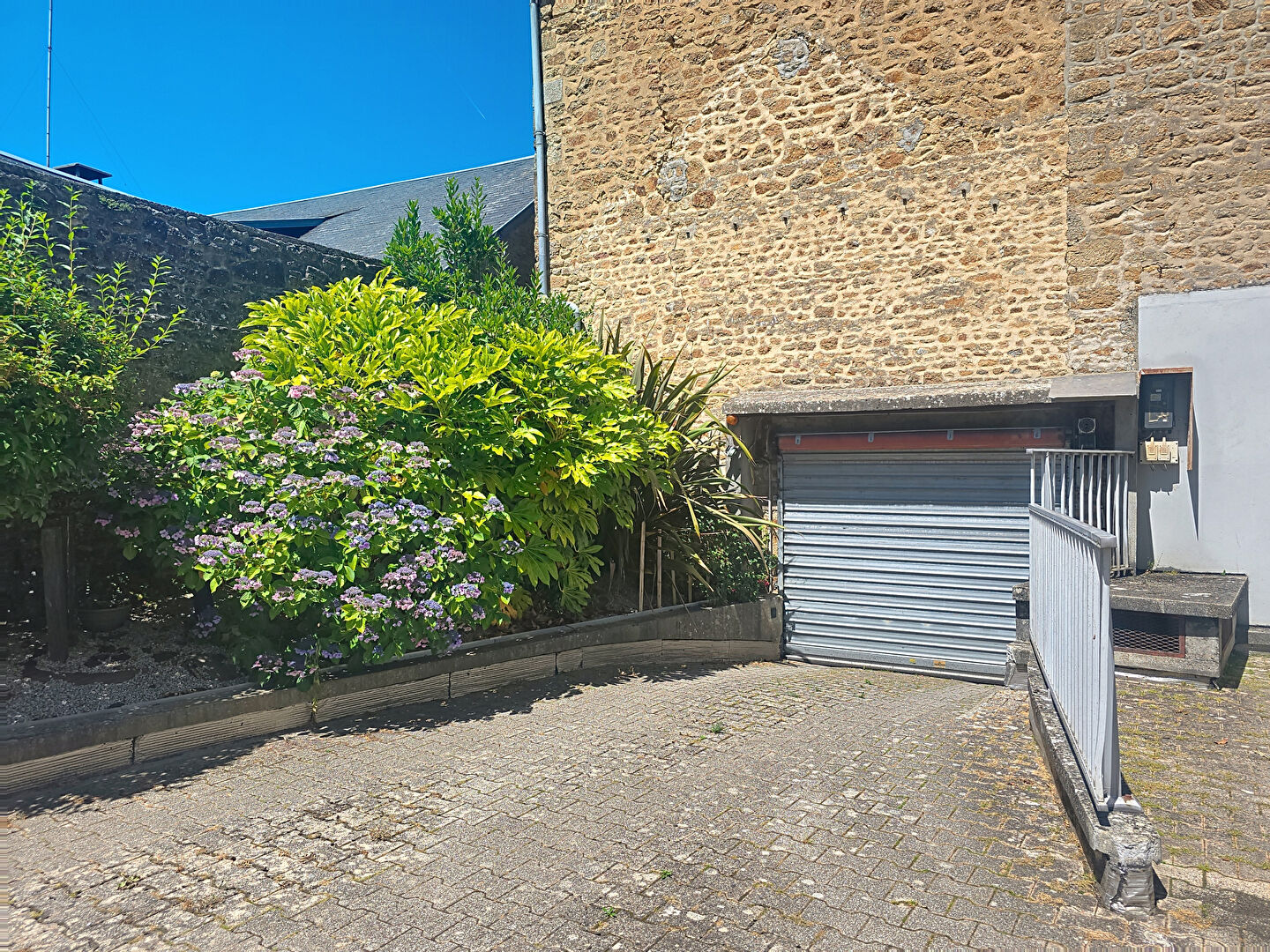 À vendre : place de parking à Avranches