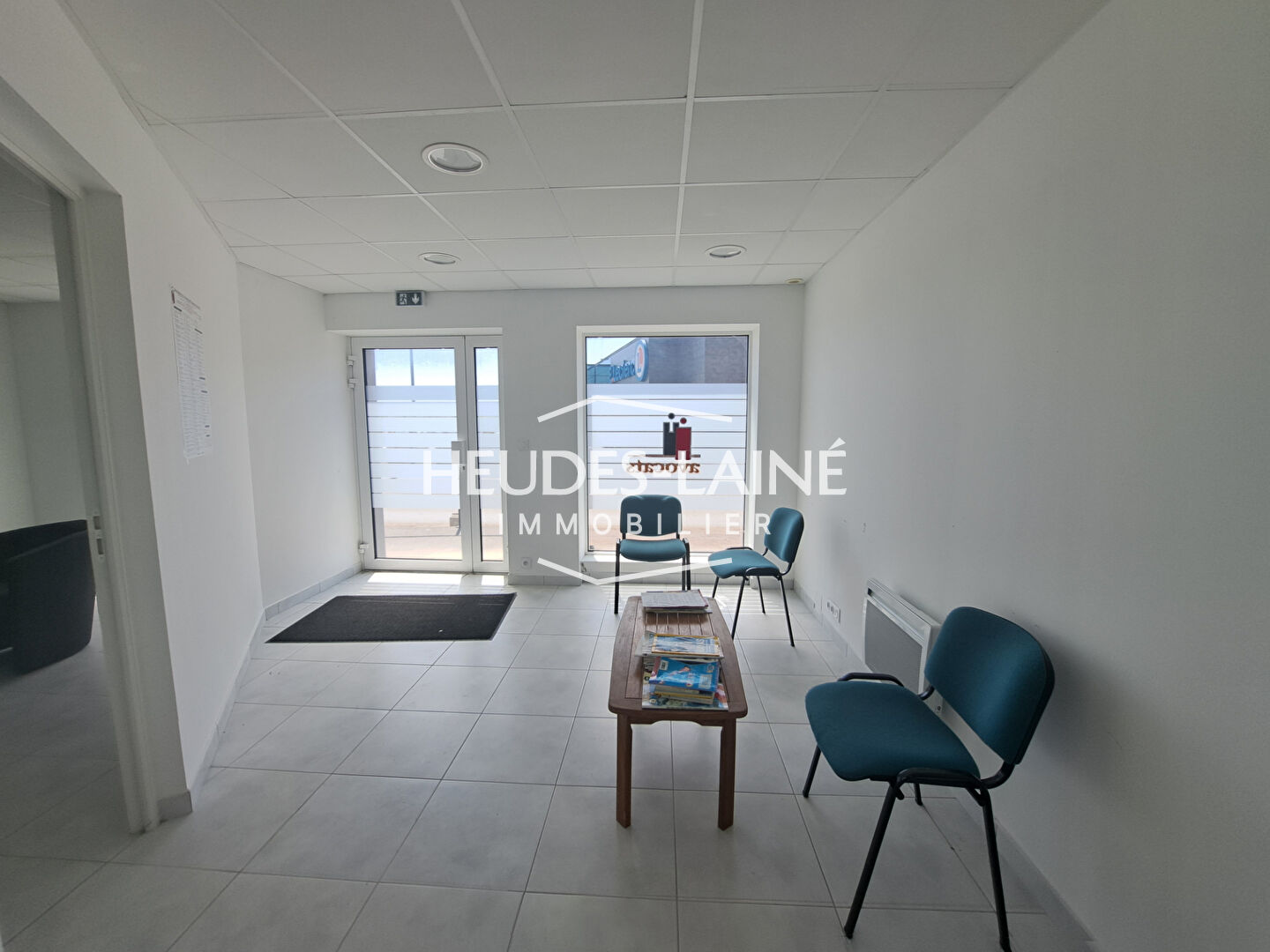 Photo A LOUER : SAINT HILAIRE DU HARCOUET - Local Commercial image 3/6