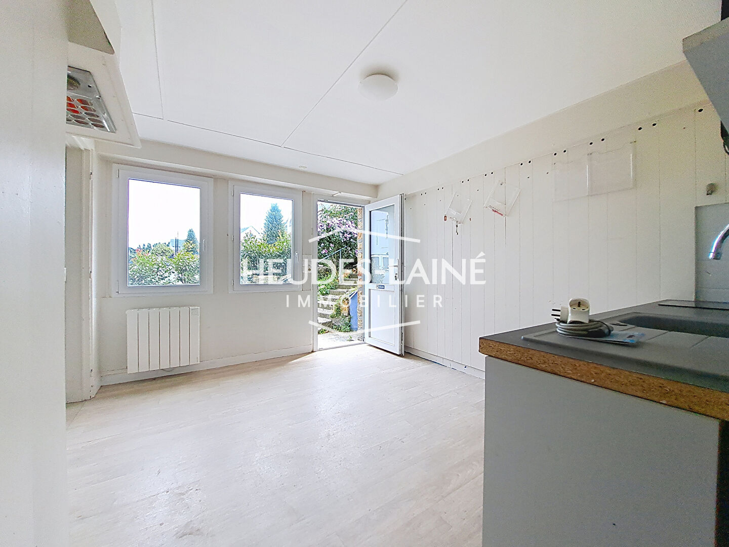 Photo GRANVILLE - Appartement en rez-de-cour à vendre - 50400 image 4/5