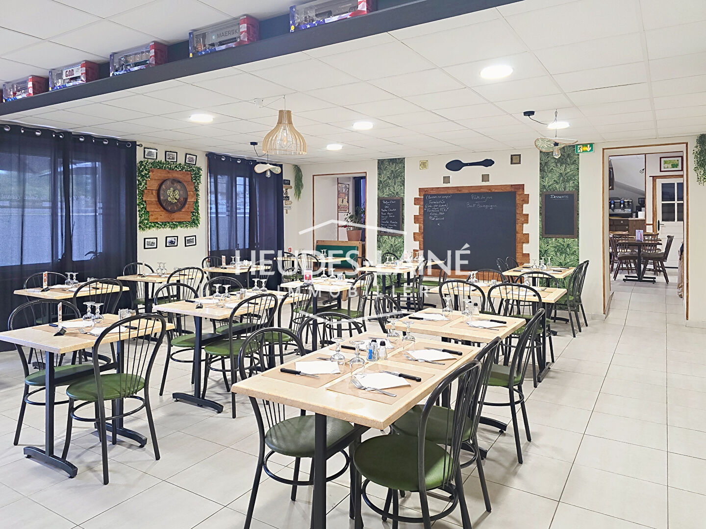 Photo Fonds de commerce & murs commerciaux avec logement et terrain - Axe passant image 4/6