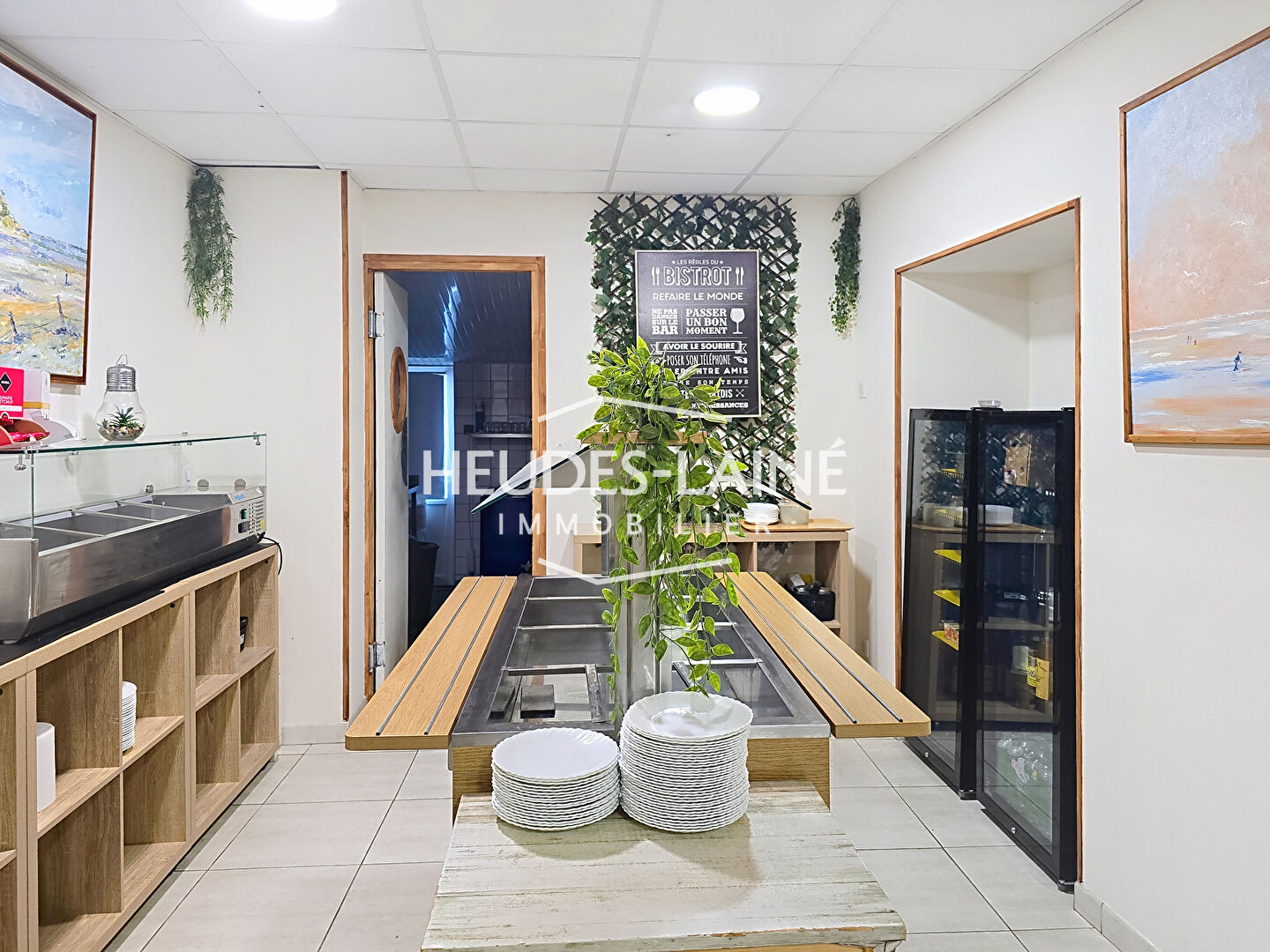 Photo Fonds de commerce & murs commerciaux avec logement et terrain - Axe passant image 5/6