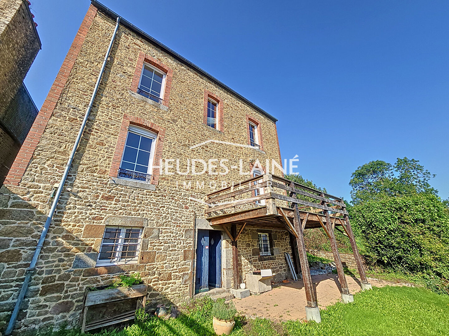 Agence immobilière de 
 Heudes-Laine Immobilier - HEUDES-LAINE IMMOBILIER 
