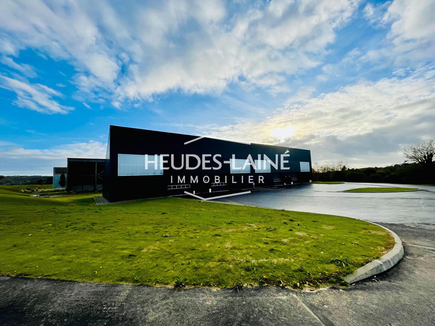 Photo A LOUER : TIREPIED SUR SEE - LOCAL COMMERCIAL 250 M² ENVIRON image 4/5