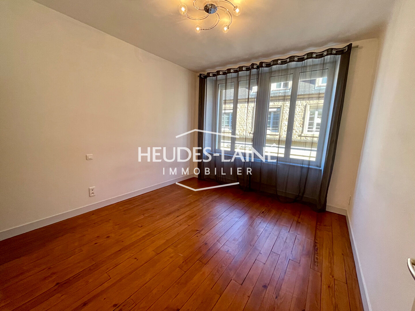 Photo A LOUER : AVRANCHES - APPARTEMENT F.2 - NON MEUBLE image 5/6