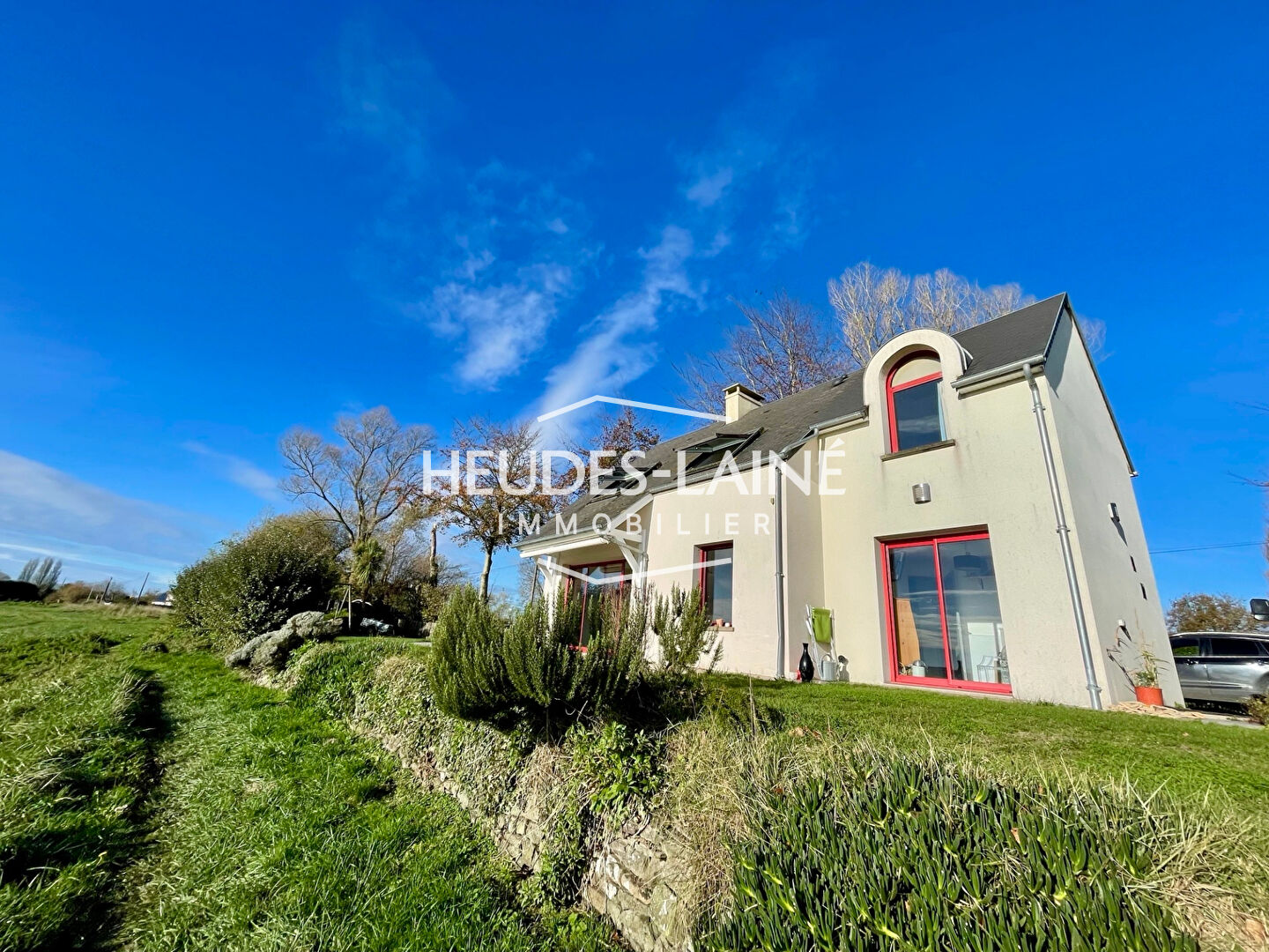 A LOUER : Maison Vains 4 pièces - 104 m2 - Non meublée