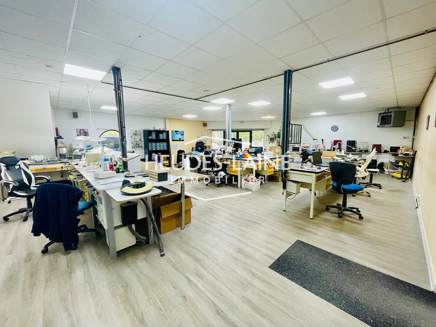 Photo A LOUER : LE VAL SAINT PERE - LOCAL COMMERCIAL - 210 m² environ image 2/6