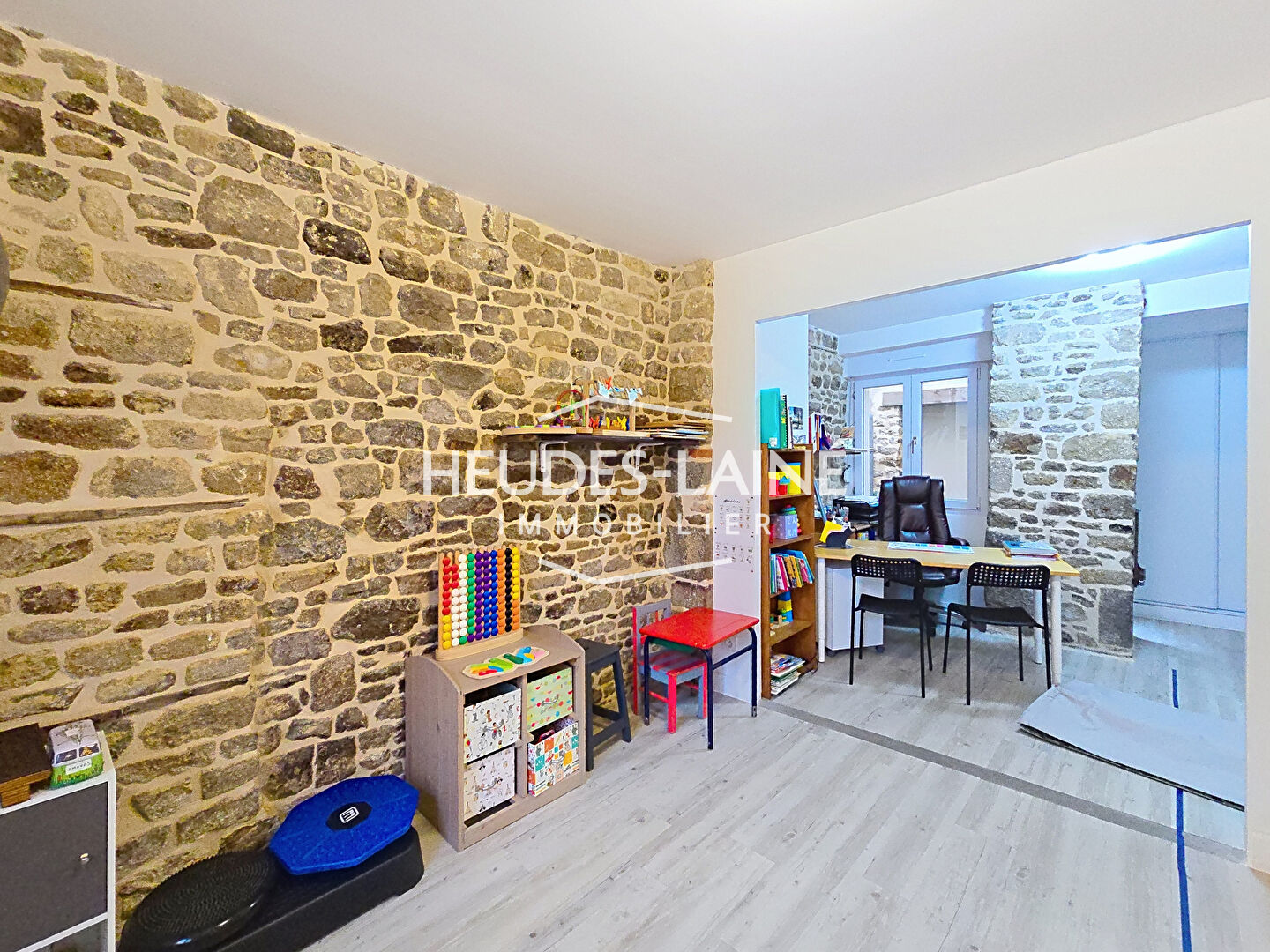 Agence immobilière de 
 Heudes-Laine Immobilier - HEUDES-LAINE IMMOBILIER 
