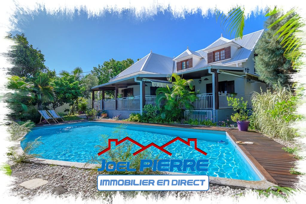 JPI SAINTE CLOTILDE Clinique Villa F7 de 277 m² (SU) avec piscine