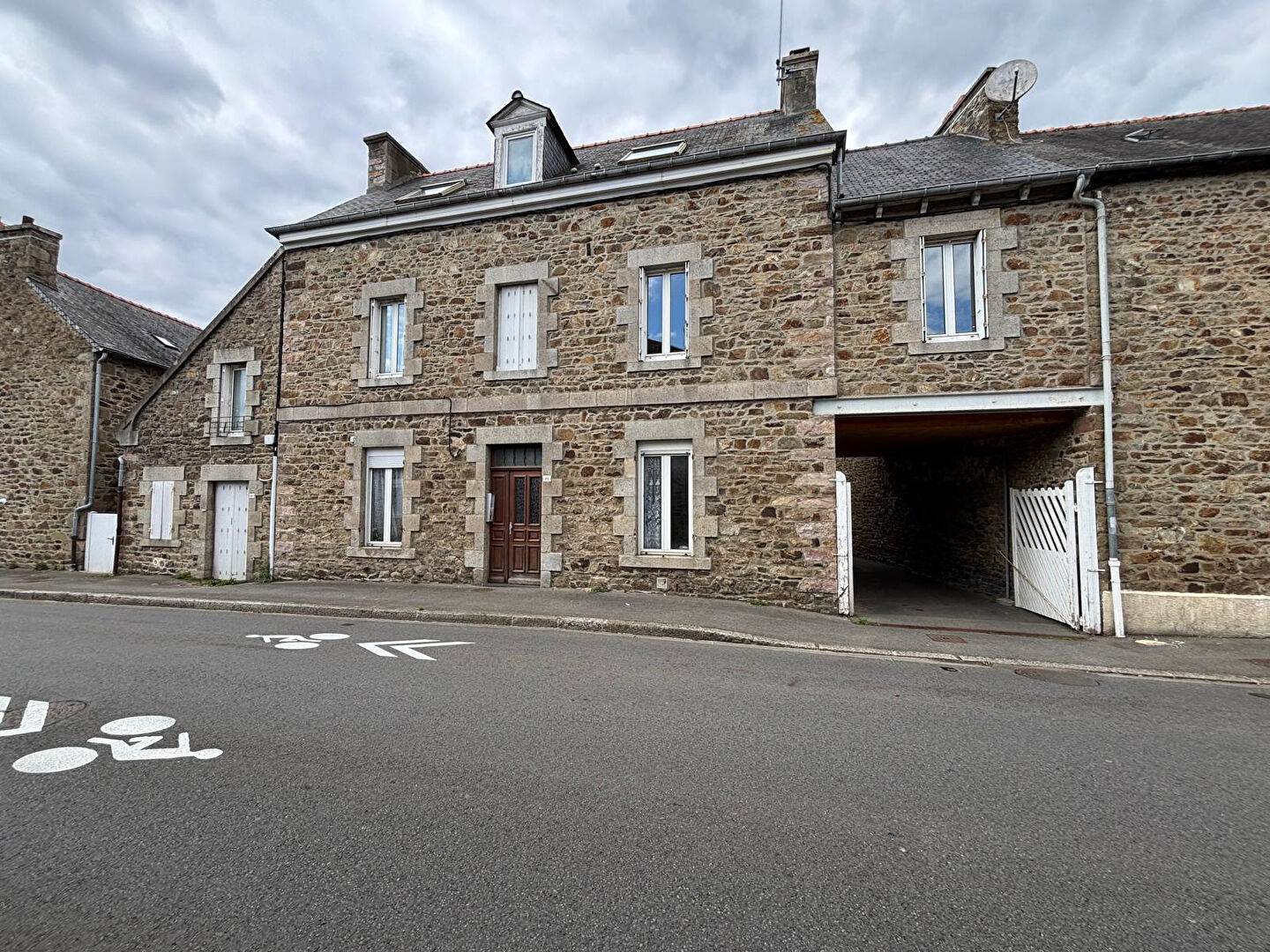 Agence immobilière de Le Poirier Immobilier - Le Poirier Immobilier LAMBALLE