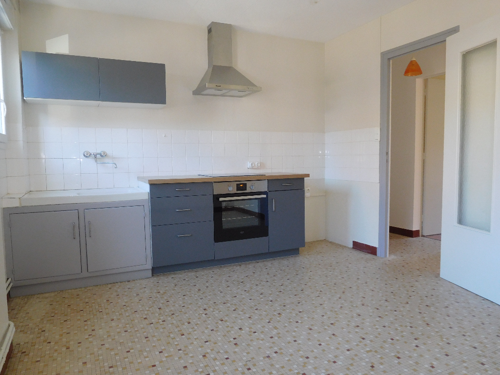 Photo LAMBALLE image 2/4