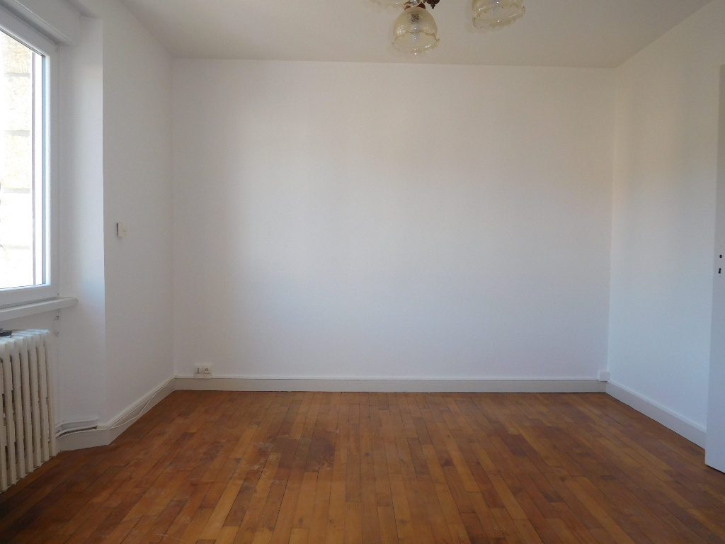 Photo LAMBALLE image 3/4