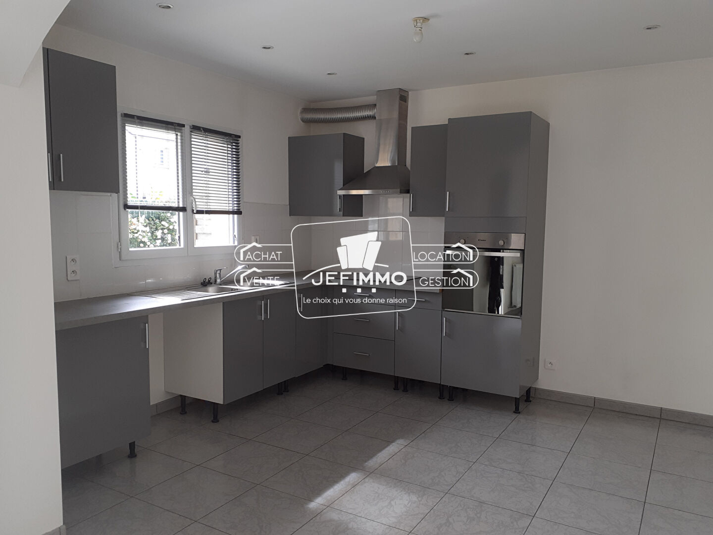 Photo Maison Sainte Luce Sur Loire 5 pièce(s) 125.14 m2 image 2/6