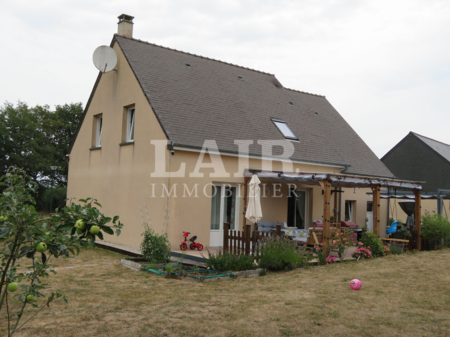 Maison à vendre à 5 minutes de Pré en Pail - Réf : A14072