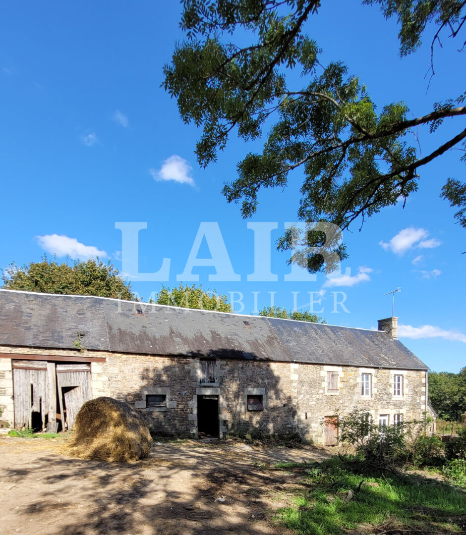 Corps de ferme sur 1,7 hectare à vendre Axe Alençon Carrouges - A14201