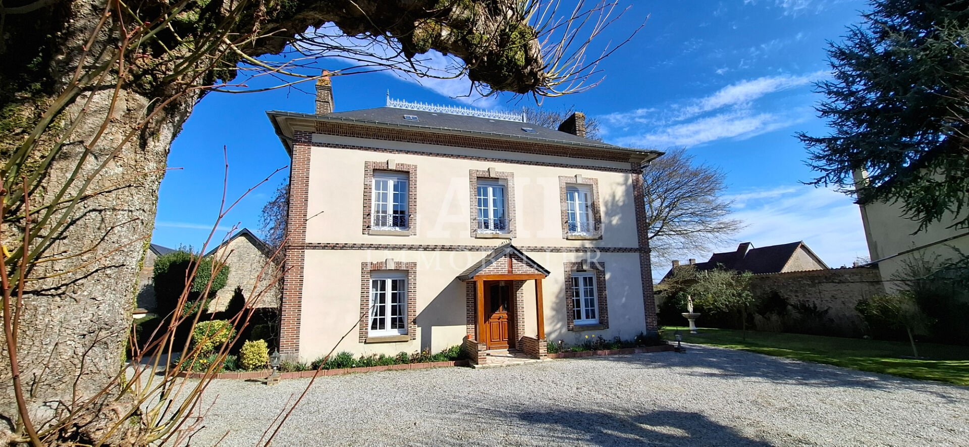 Maison bourgeoise à 15kms de SEES