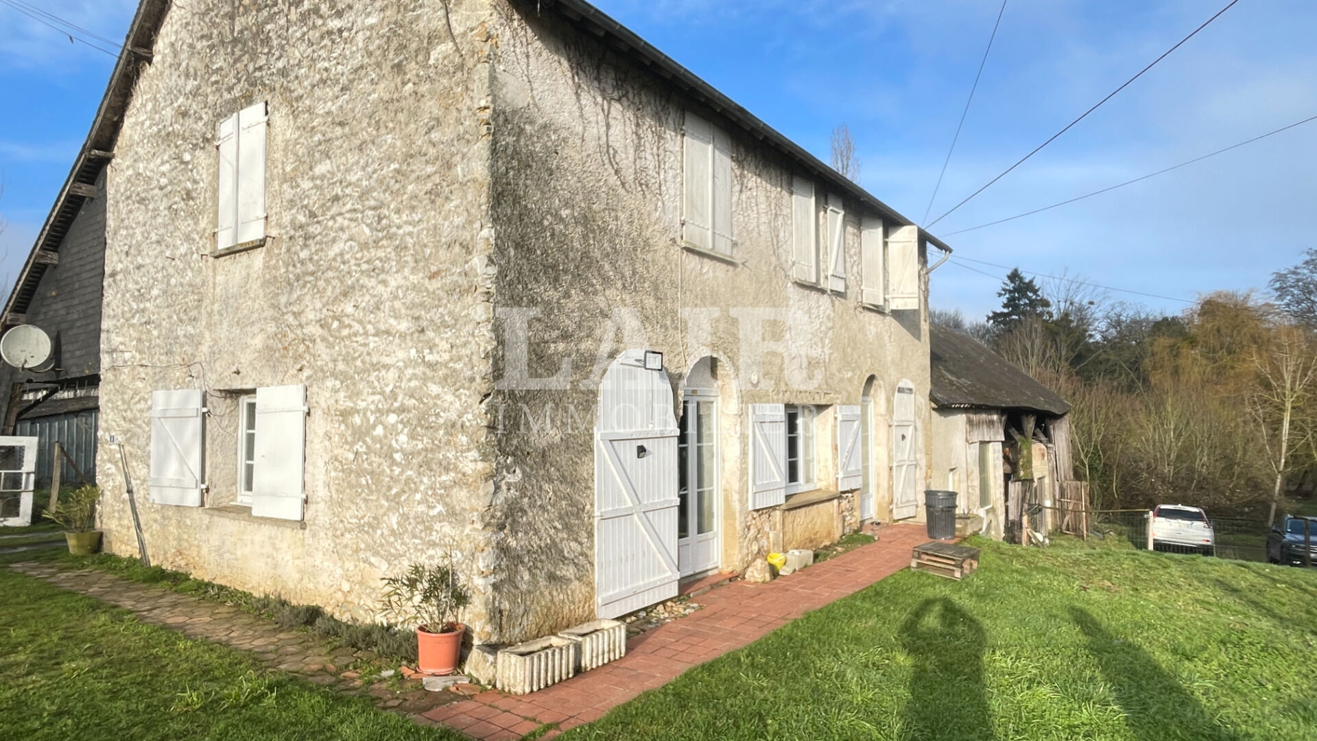Ensemble immobilier avec dépendances et accès rivière à Assé-Le-Boisne 12 pièce(s) 246 m2