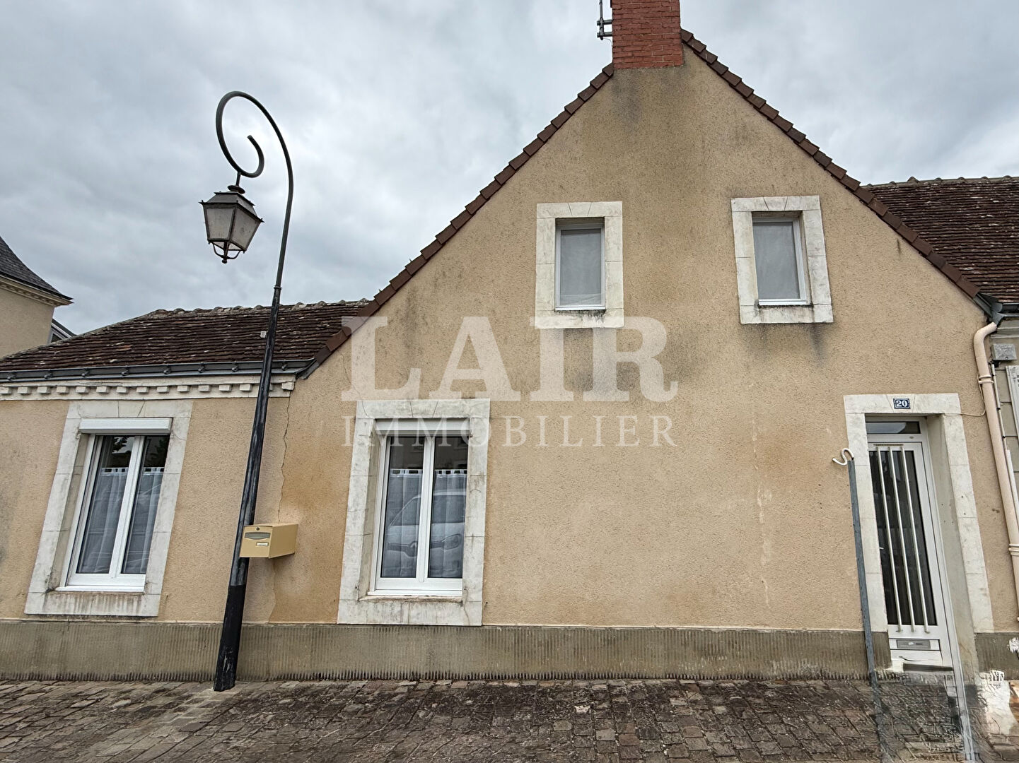 Maison de ville Beaumont -sur -Sarthe réf: F15224