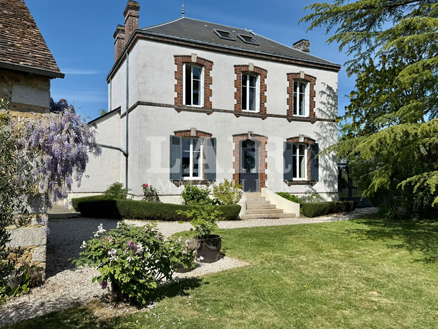 Très belle maison, ancien presbytère à 10 min d'Alençon - Réf 15114