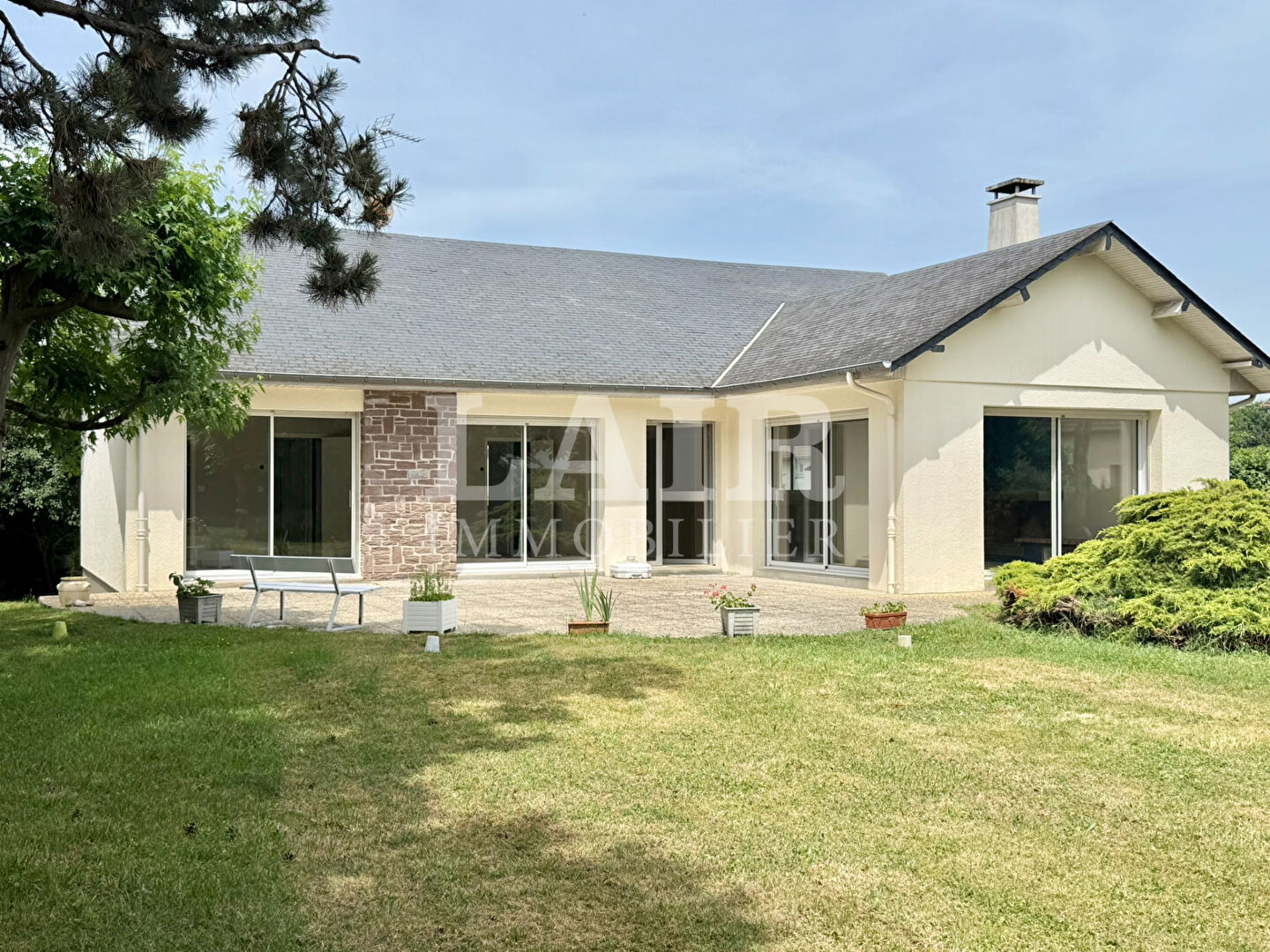 Maison climatisée, lumineuse et entièrement rénovée - Réf 15283