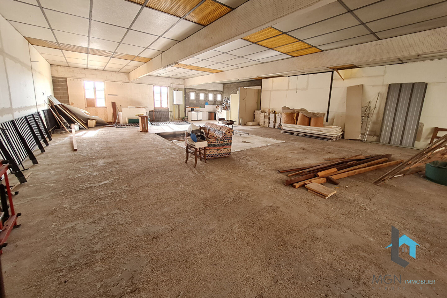 Photo Immeuble centre ville ILLIERS-COMBRAY image 6/6