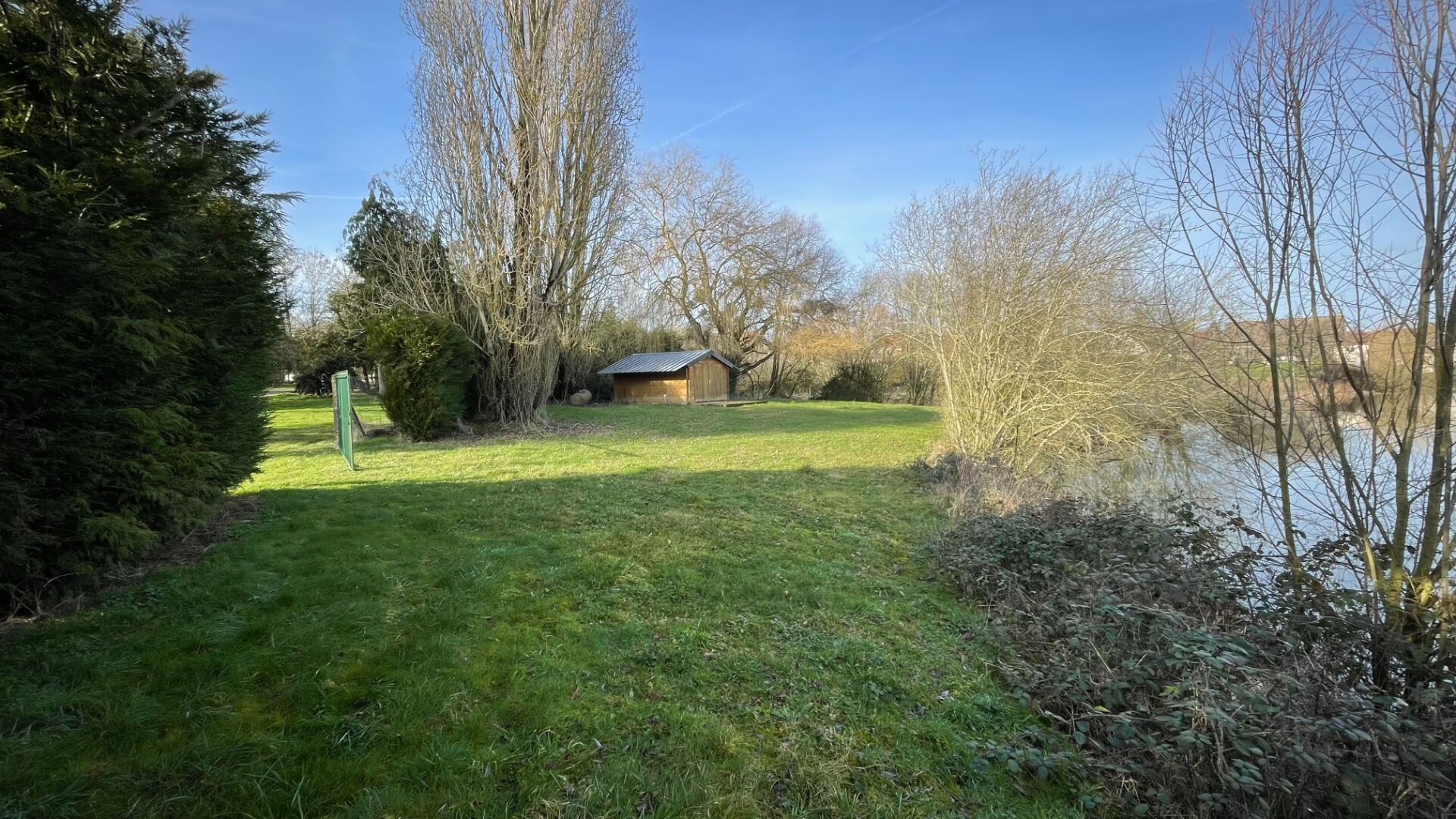 Photo Bel Etang à Courville Sur Eure image 5/6