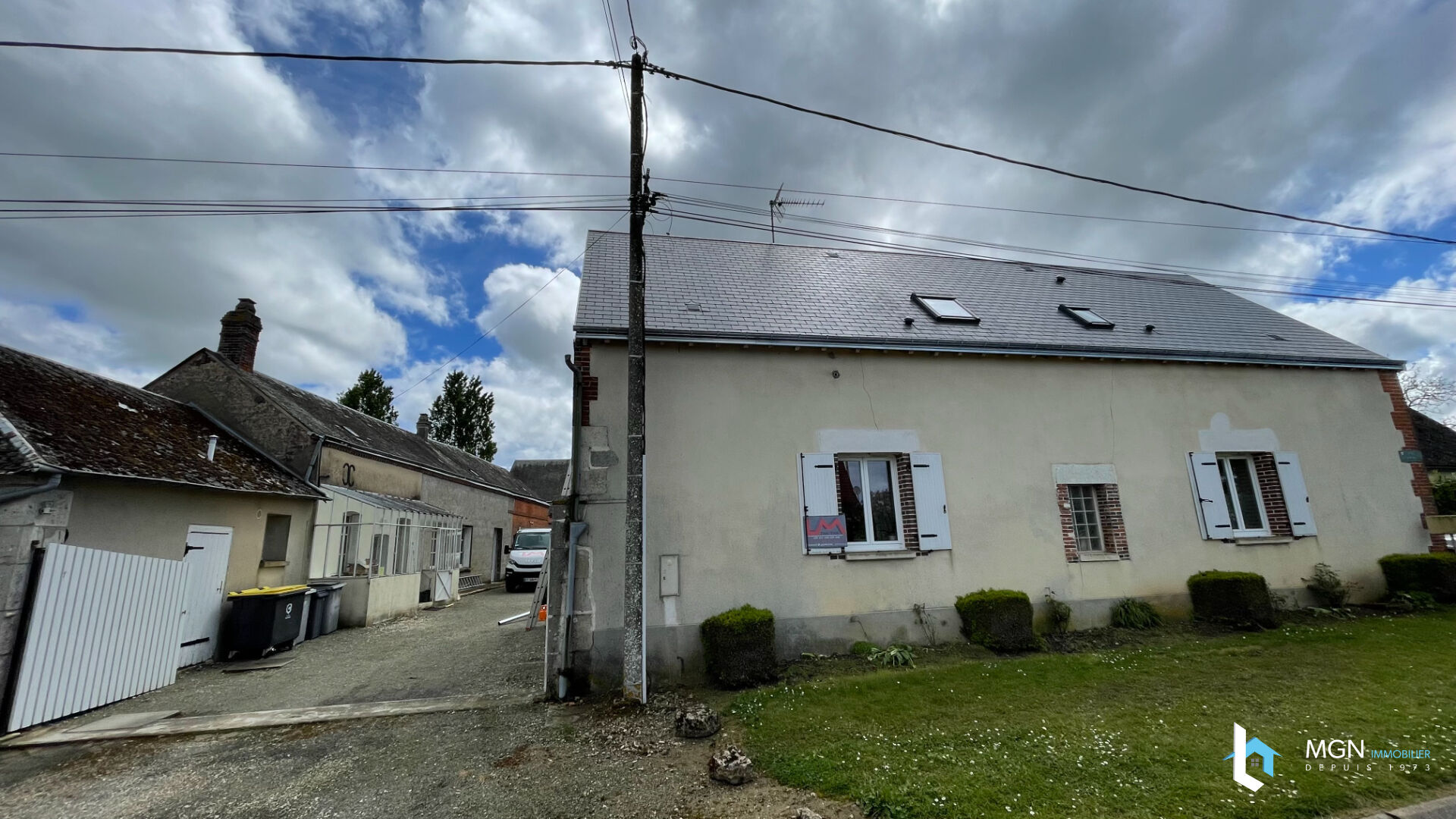 Agence immobilière de MGN Immobilier - MGN IMMOBILIER BONNEVAL