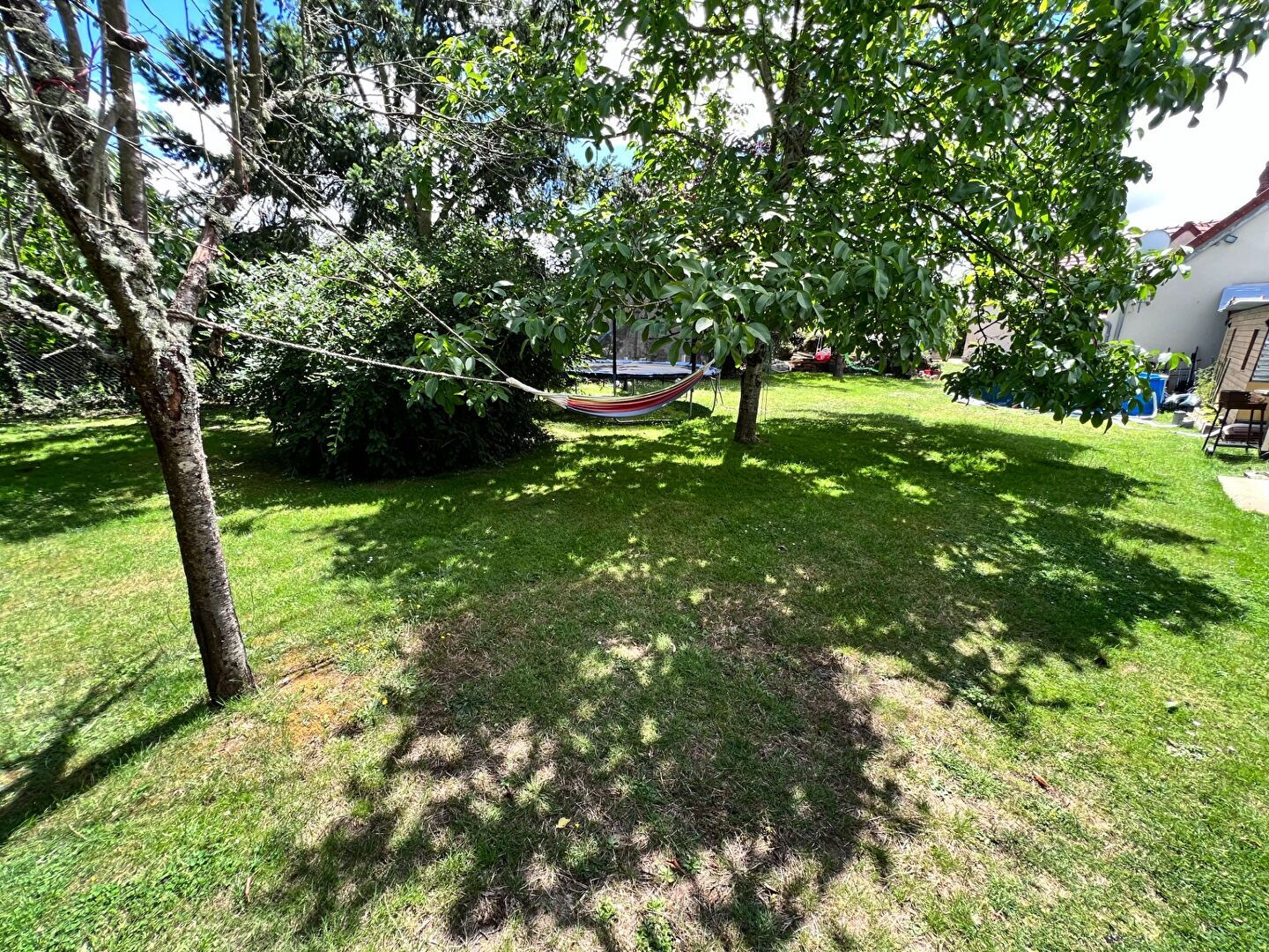 Photo LONGERE PROCHE ILLIERS-COMBRAY image 4/6