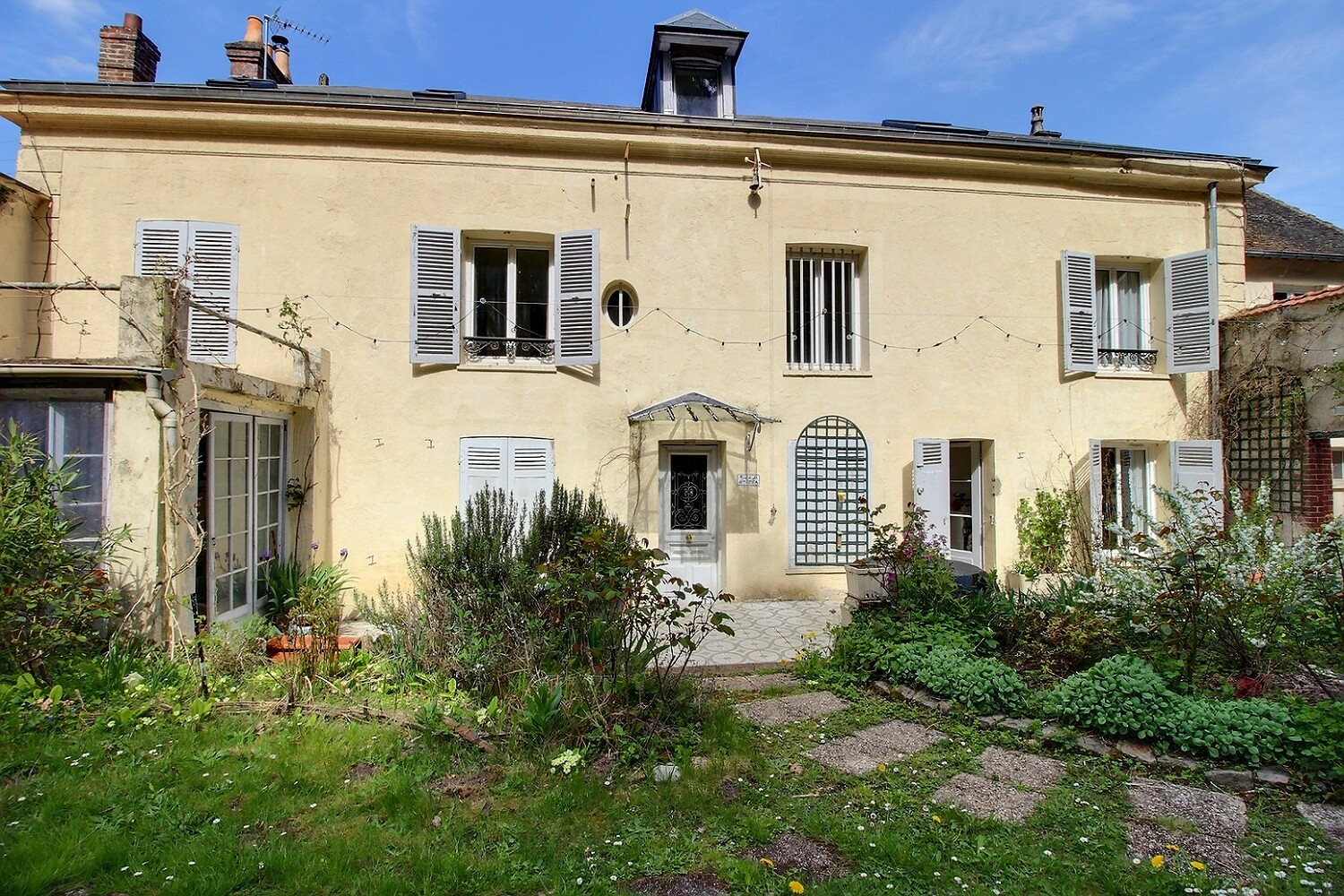 Agence immobilière de MGN IMMOBILIER NOGENT LE ROI
